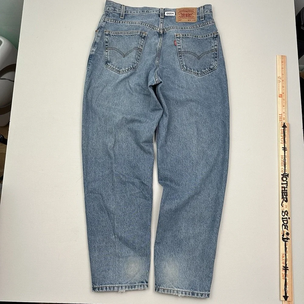 VTG Levi's 560 Loose taper Jeans Men's 34x32 Light Blue Denim Baggy Y2K Colombia